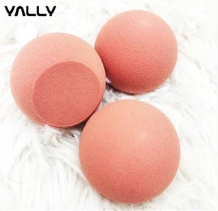 Novelty ball shape beauty sponge